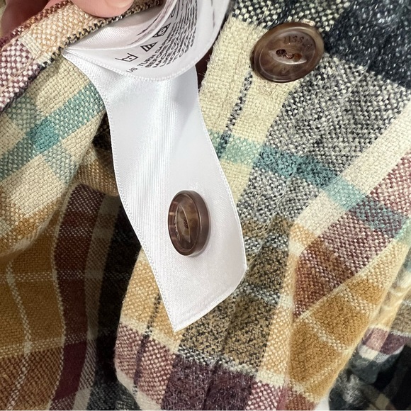 VISSLA Rigid Cotton Flannel Long Sleeve Button Down Plaid Shirt Medium - Picture 6 of 9